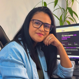 Débora Thaís, fundadora e head de design da Agência Delí